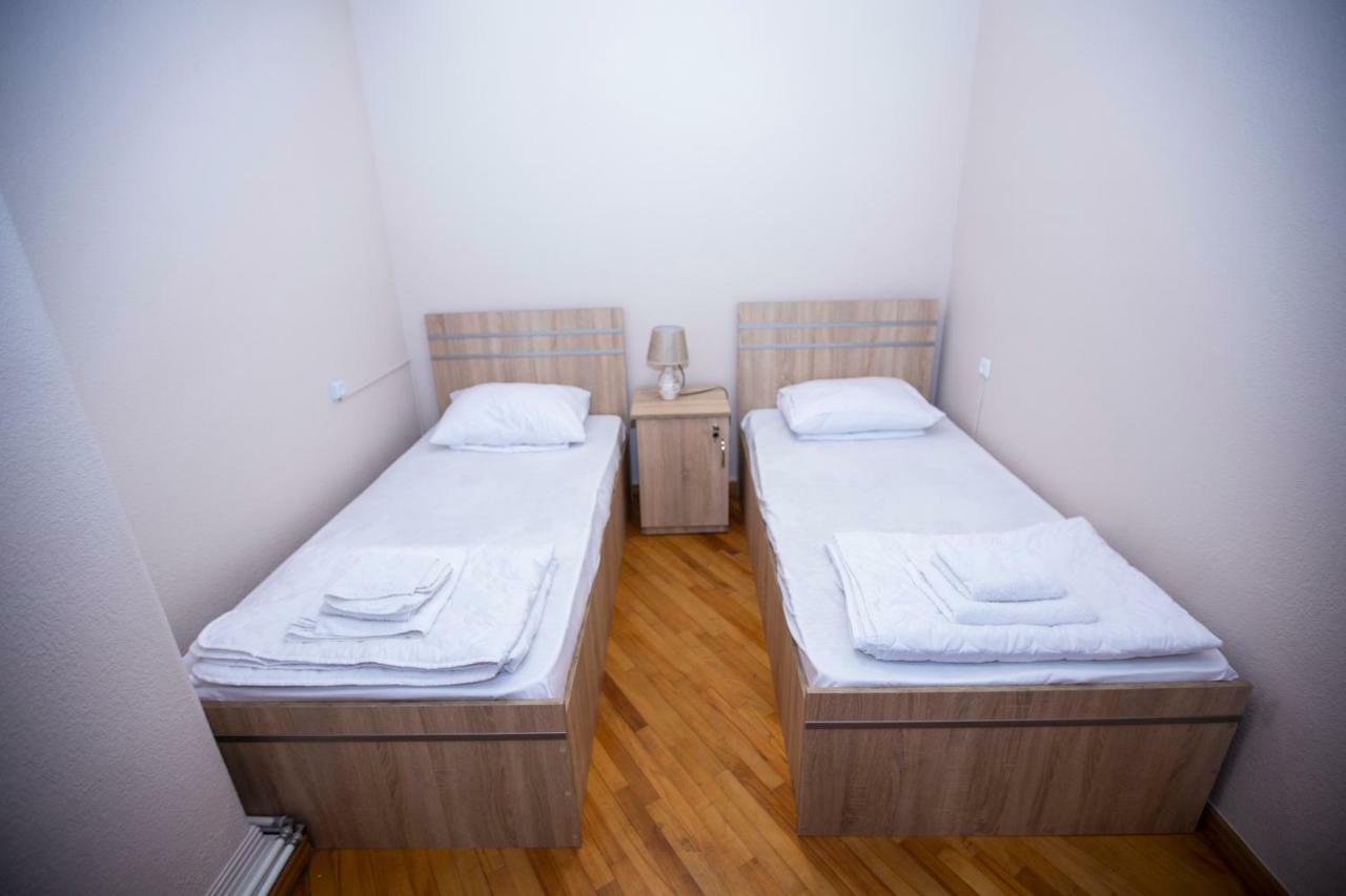 Sweet Sleep Hostel Yerevan Exterior photo